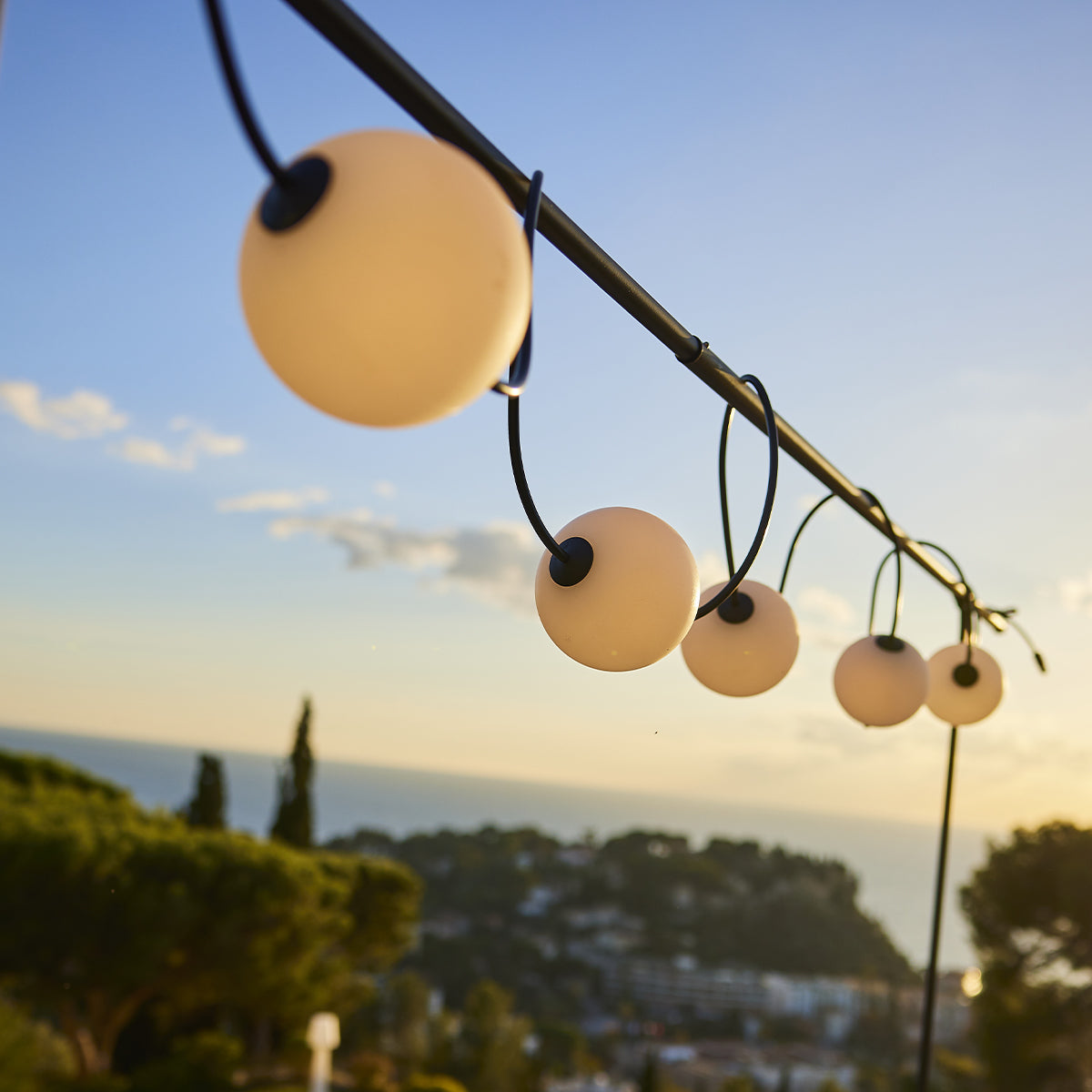 Support de table pour guirlande et éclairages extérieurs BARILO