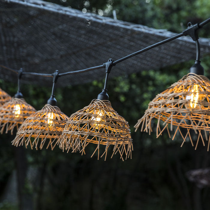 Guirlande lumineuse extérieure raccordable 102m avec 250 ampoules LED filament E27 blanc chaud HAWAII LIGHT Abat-jour polyrotin bohème