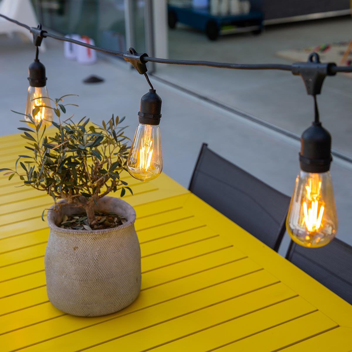 Außenleuchtengirlande mit 20 Vintage Filamentbirnen E27 warmweiß LED Fassung MAFY 20 LIGHT 10m sehr hell