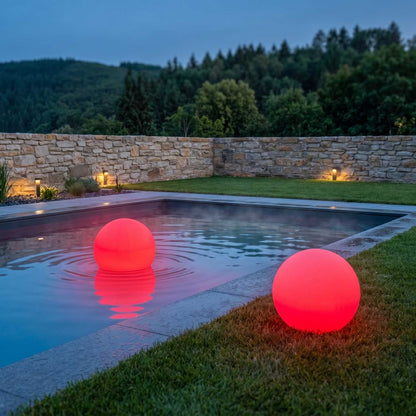 2er-Set SOLSTY LED-Schwimmkugeln weiß/mehrfarbig zum Stechen oder Hinlegen ∅30cm