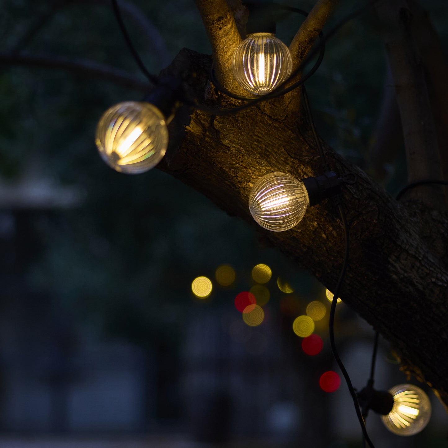 Guirlande lumineuse solaire raccordable 10 ampoules LED blanc chaud dimmable BAMBY LIGHT 8m