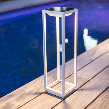 Schicke weiße Solarlaterne aus Aluminium zum Pflanzen oder Stellen oder am Boden befestigen warmweiße LED BIG HYDRA H50cm mit Schalter