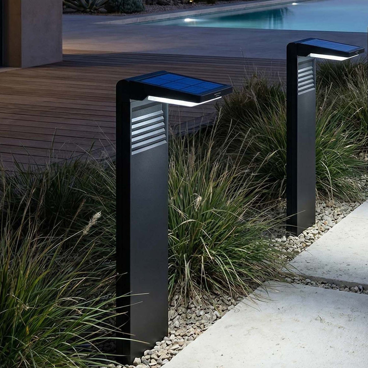 Set mit 2 kaltweißen LED-Solarleuchten zum Bepflanzen von 2x OSTRY H41cm