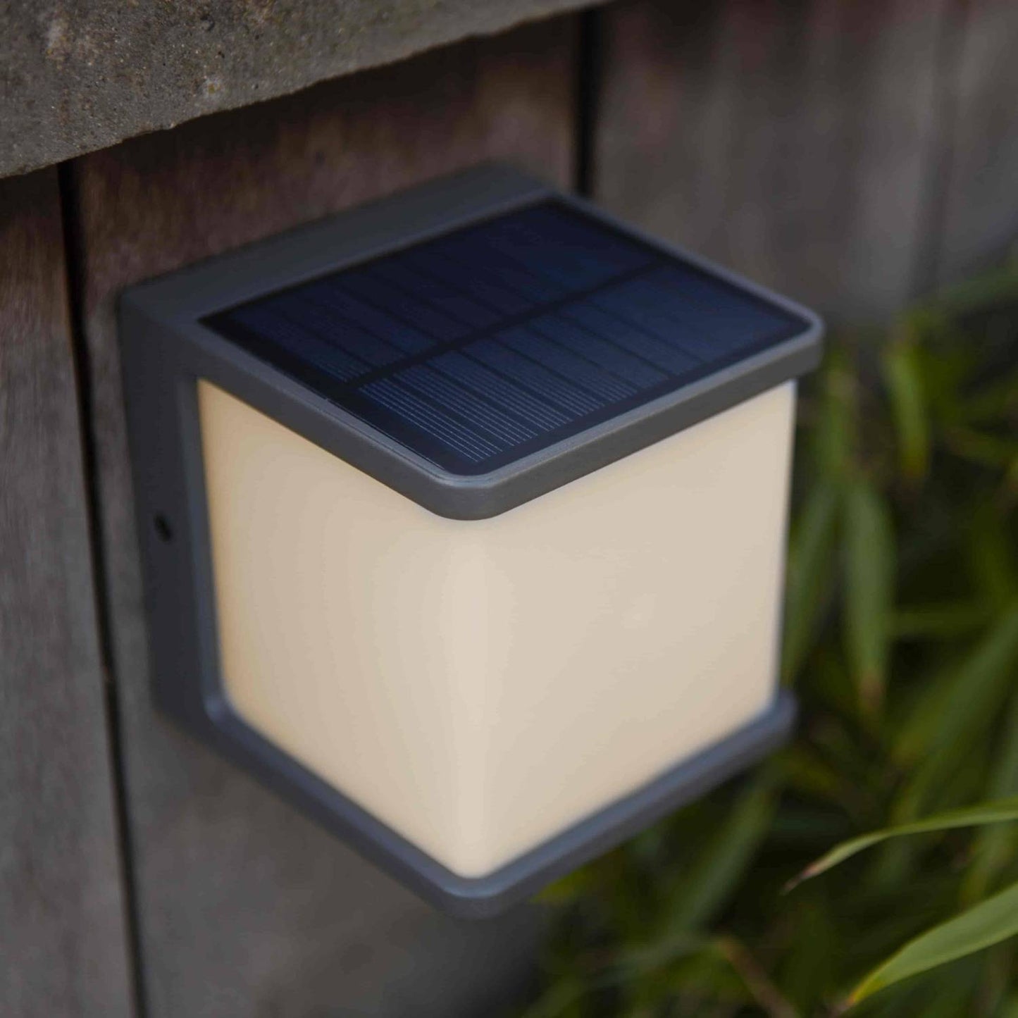 Applique murale solaire DOBLO SOLAR aluminium gris LED blanc avec détecteur de mouvement H11cm