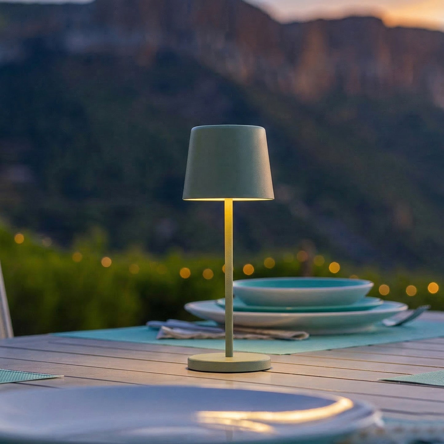 Mini lampe de table touch sans fil en aluminium vert LED KELLY MINI OLIVE blanc dimmable H22cm