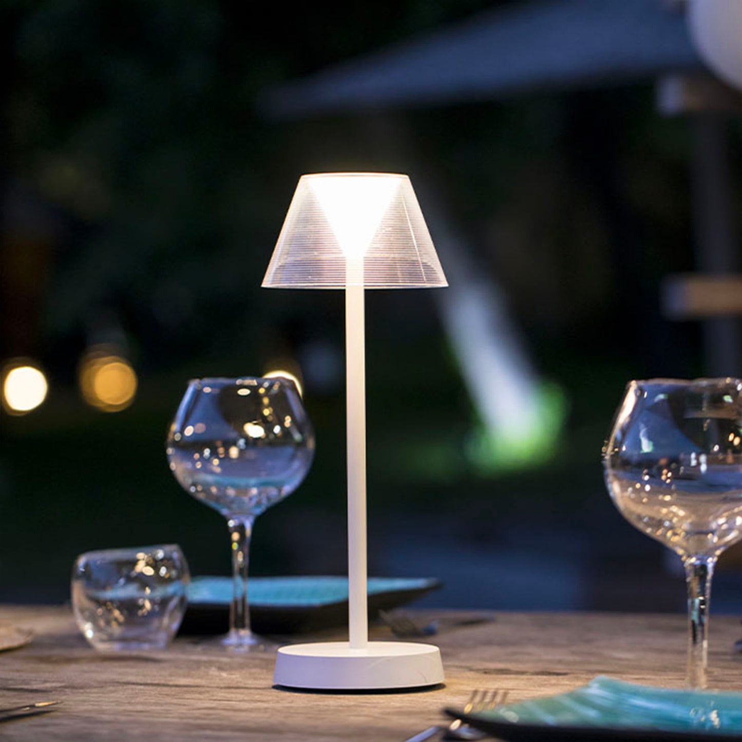 Kabellose warmweiße LED-Tischleuchte BEVERLY WHITE H34cm