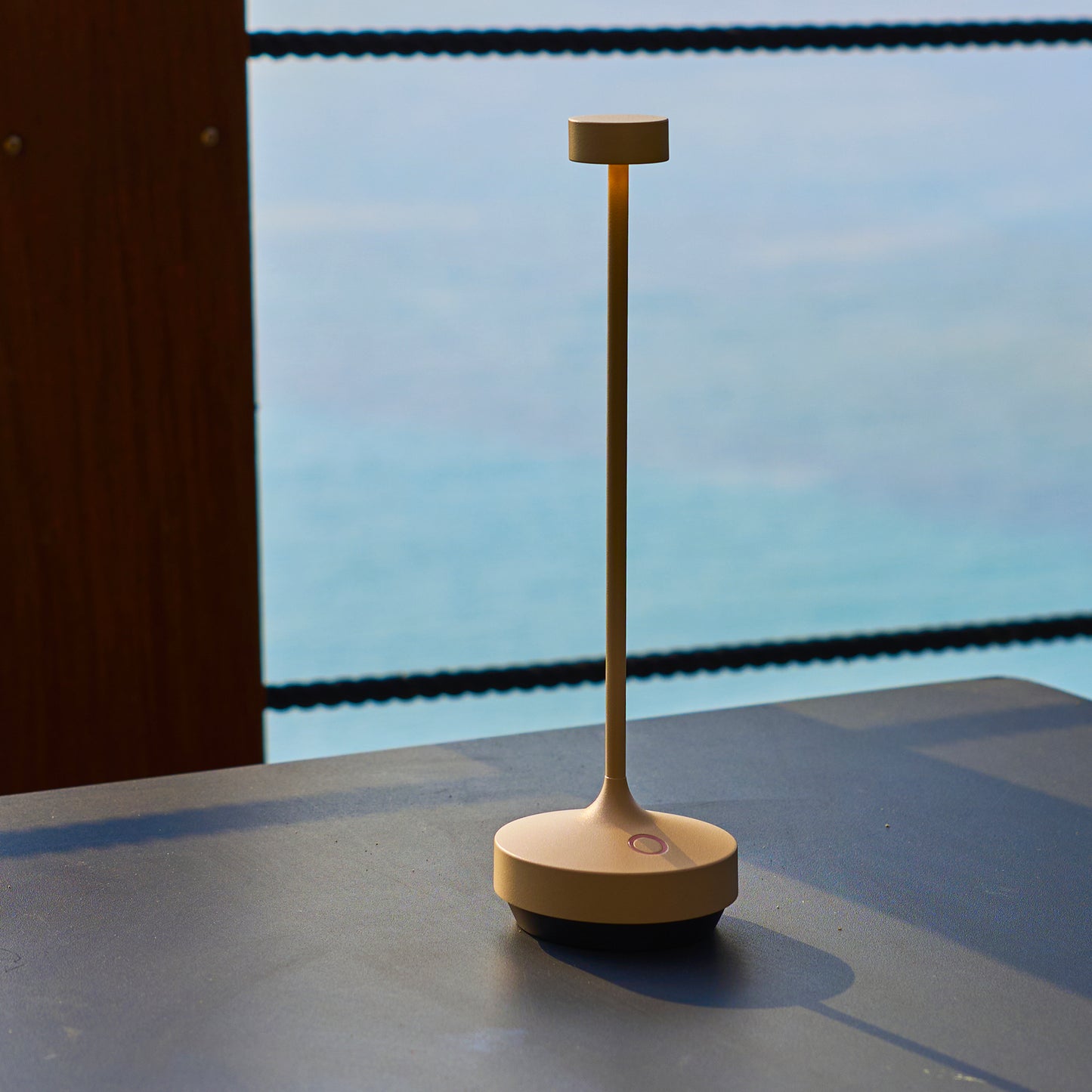 Kabellose warmweiße LED-Tischlampe ABBY BLACK H30cm